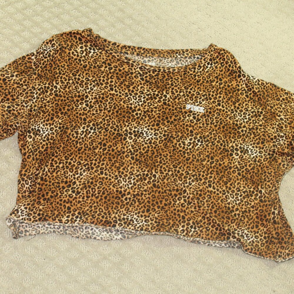 SUPER SOFT!!! PINK Women's M Cheetah Print Cropped Short Sleeve Top